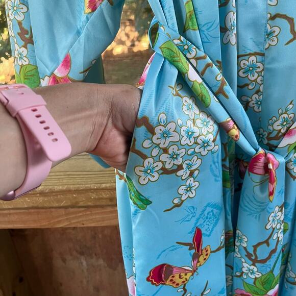 Natori Women's Blue Floral Bird Print Kimono Sleeve Robe Full Length Size M - Picture 5 of 11